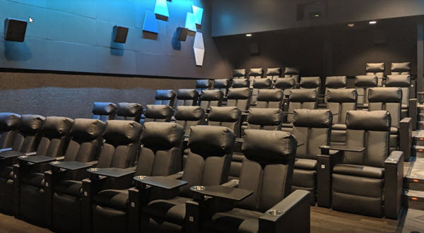 Sperry’s Moviehouse Holland - Auditorium